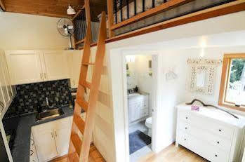 Nectar Yoga B&B On Bowen Island ฮอร์สชูเบย์ ภายนอก รูปภาพ